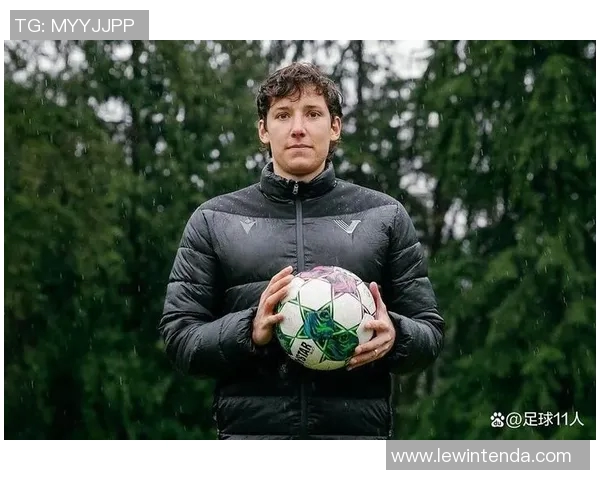 温哥华足球明星排行榜揭晓前十名球员风采与成就分析 温哥华足球明星排行榜揭晓前十名球员风采与成就分析